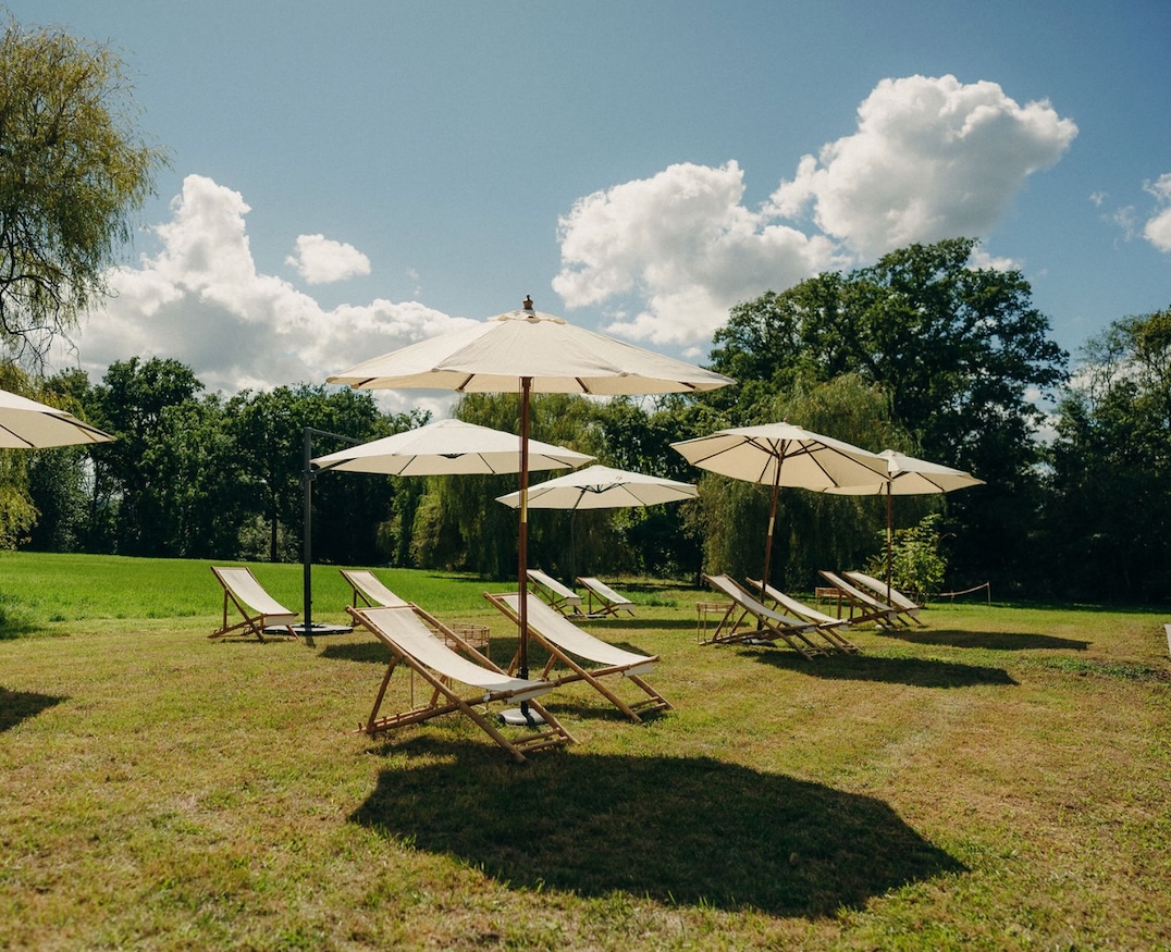 velvetrendezvous-parasol-creme