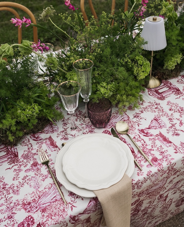 Nappe toile de jouy framboise Ø180 – Image 2