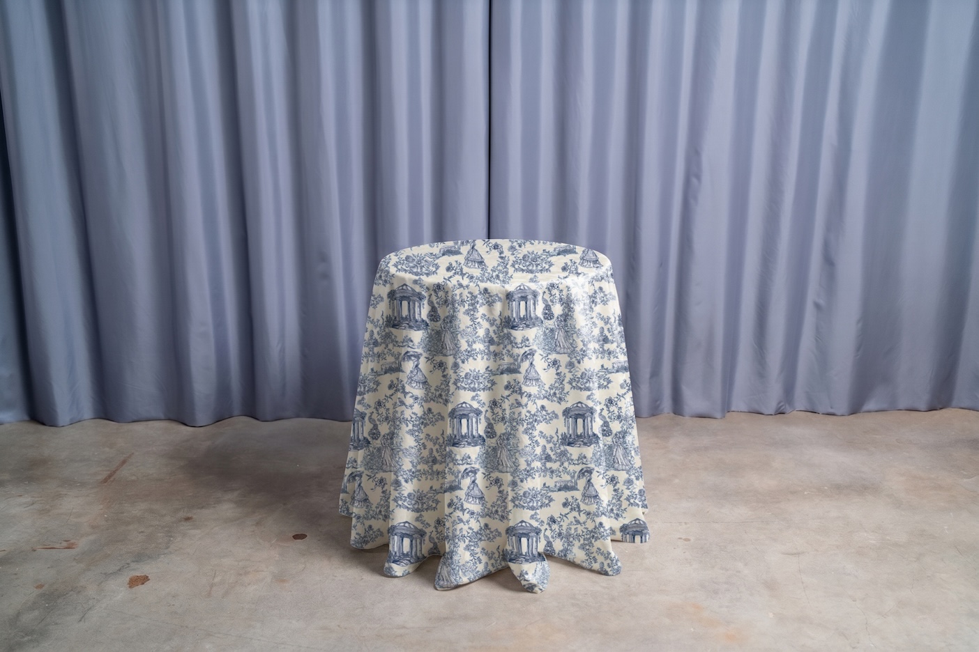 Nappe toile de jouy bleue pour guéridon